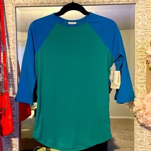 💙NWT Baseball Tee💙